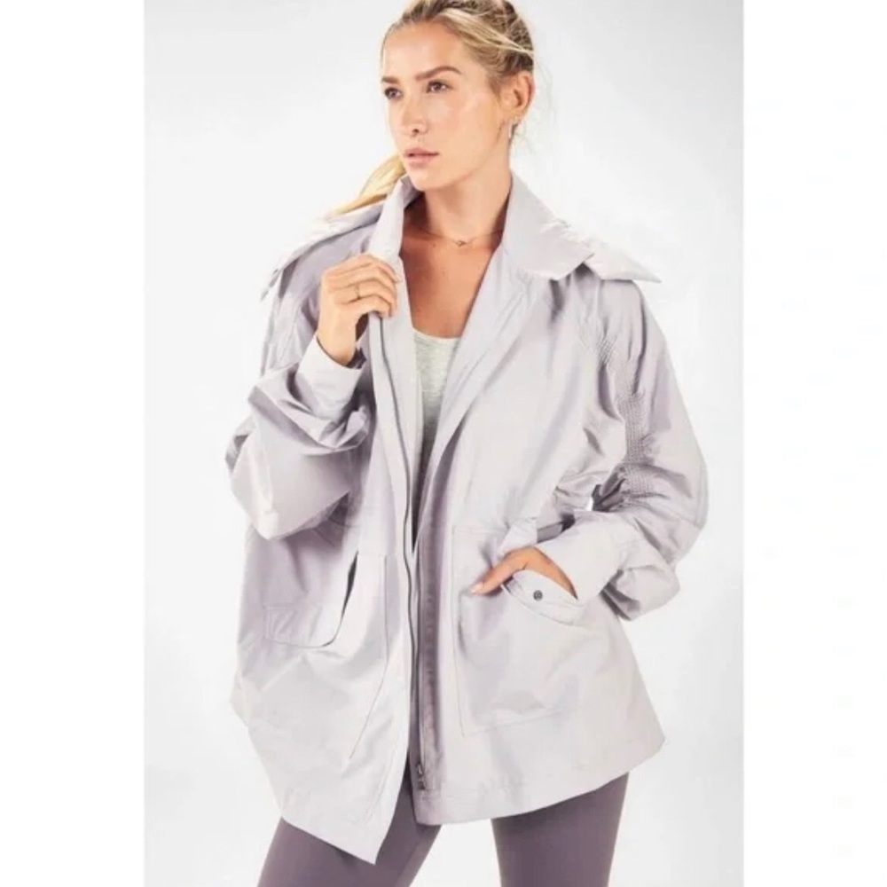 Fabletics oversized grey rain jacket scrunched sleeves hooded zip up jacket sz s